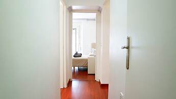 Central Family Apartment With Terrace