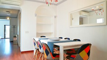 Central Family Apartment With Terrace