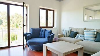 Central Family Apartment With Terrace