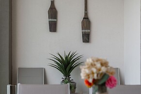 Apartment With Resort Amenities