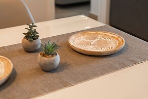 Apartment With Resort Amenities