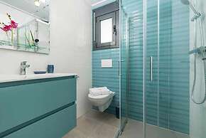 Apartment With Terrace in Pilar