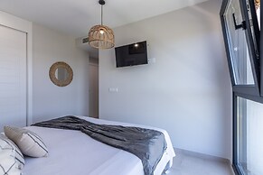 Spacious Isla Canela Getaway