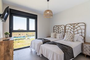 Spacious Isla Canela Getaway