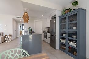 Spacious Isla Canela Getaway