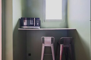 Cosy Modern Studio -2p- Moulin Rouge
