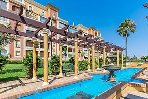 Apartment With Pool & Garden Views