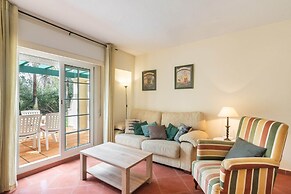 Golfside Apartment With Paddle Tennis