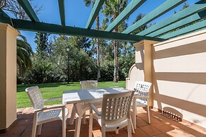 Golfside Apartment With Paddle Tennis