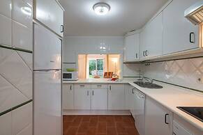 Golfside Apartment With Paddle Tennis
