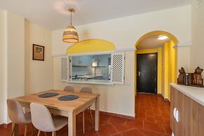 Golfside Apartment With Paddle Tennis
