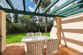 Golfside Apartment With Paddle Tennis