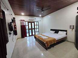 Sidhivinayak Resort Devbag Sangam Beach