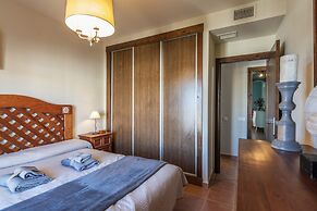 3-bedroom Apartment With Pool