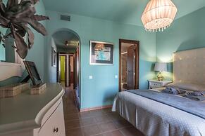 3-bedroom Apartment With Pool