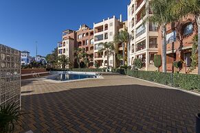 3-bedroom Apartment With Pool