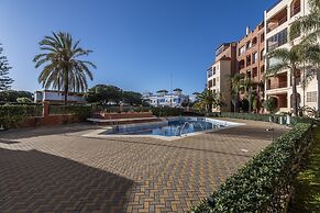 3-bedroom Apartment With Pool