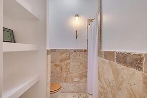 Casa Lucienne - Adults Only