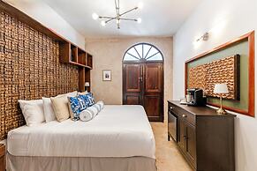 Casa Lucienne - Adults Only