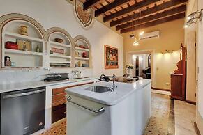 Casa Lucienne - Adults Only