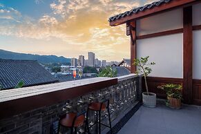 Yueyin Chongqing Courtyard