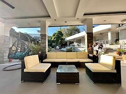 Harbour Bliss Hotel