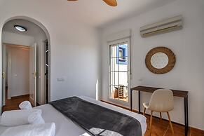 Beachfront Family Comfort Apartment