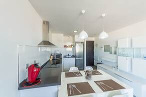 Bright Home 50m From the Sea