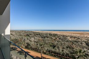 Beachfront Apartment in Isla Canela