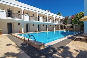 Halikarya Hotel & Restaurant Beach