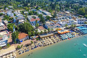 Halikarya Hotel & Restaurant Beach