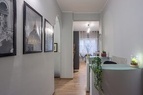 Aurelia Garden Suite