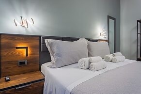 Aurelia Garden Suite