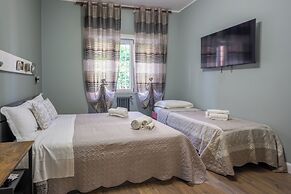 Aurelia Garden Suite