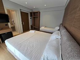 Hotel Selavi