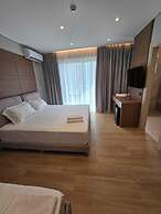 Hotel Selavi