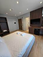 Hotel Selavi