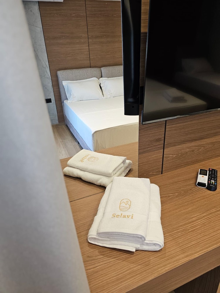 Hotel Selavi