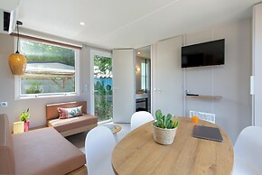 Mobile Home Near Beach