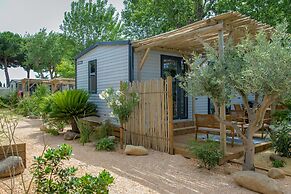 Mobile Home Near Beach