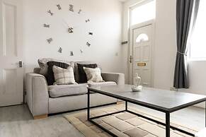 2 Bedroom Cossy Detached Property