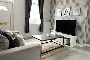 2 Bedroom Cossy Detached Property