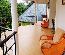 Hellen's Riverside Villas