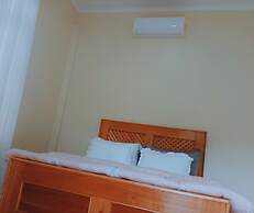 Hellen's Riverside Villas