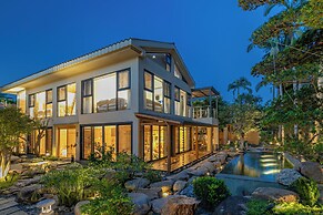 Flowing River Hot Spring Resort