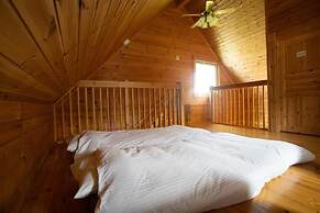 Powder Hut