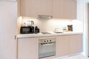 PVH - Inviting Studio - Palm Tower