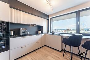 MoHost Valcom - Luxury Skyline Penthouse