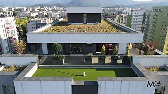 MoHost Valcom - Luxury Skyline Penthouse