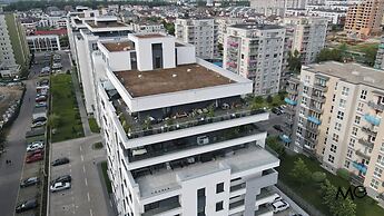 MoHost Valcom - Luxury Skyline Penthouse